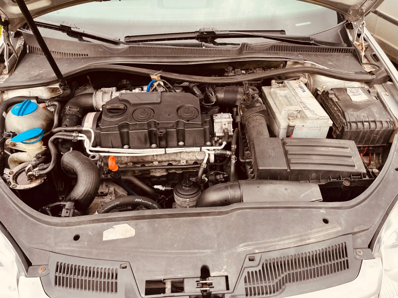 VW Golf 5, снимка 5 - Автомобили и джипове - 54226515