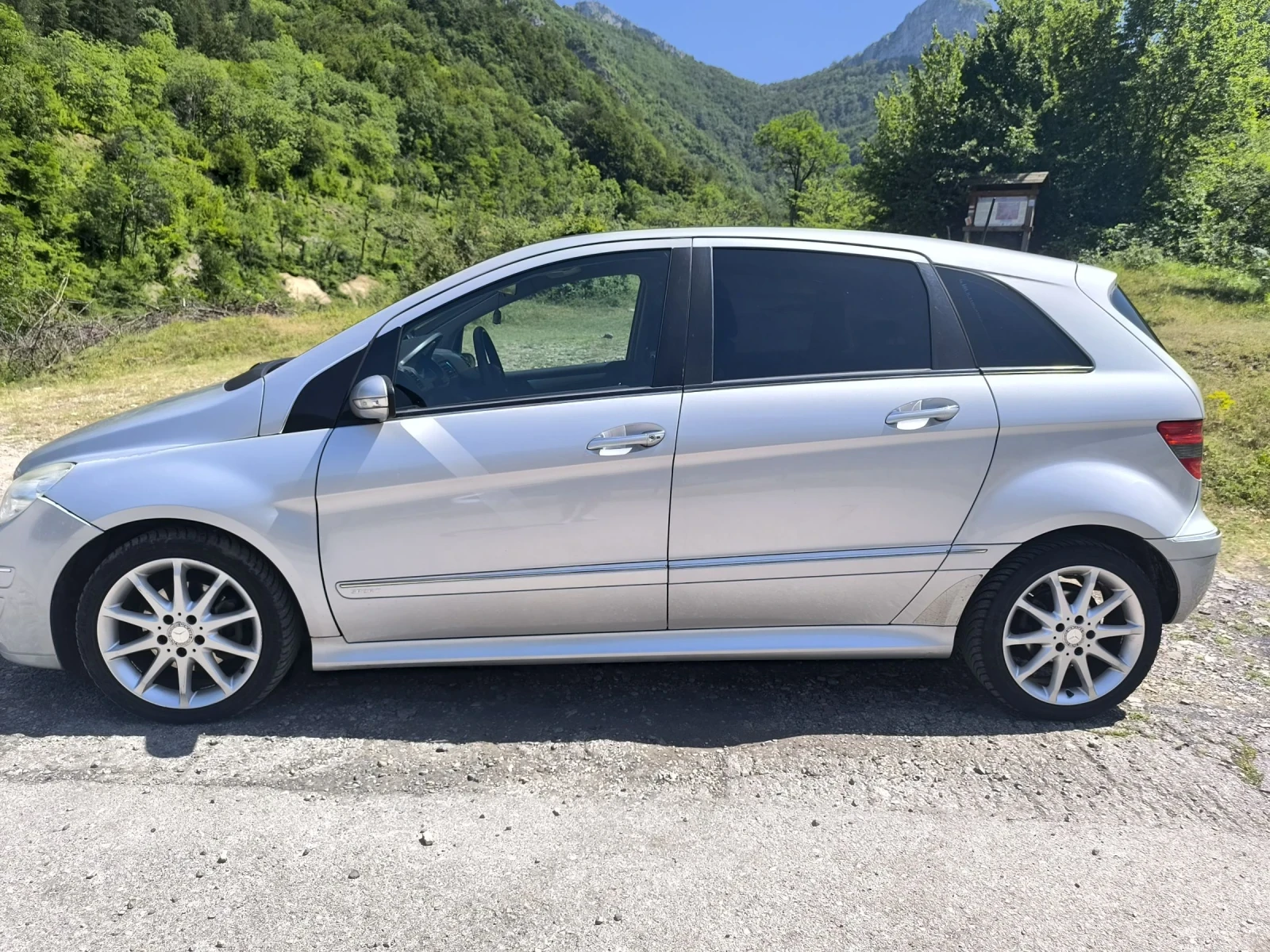 Mercedes-Benz B 180 2.0 CDI , снимка 4 - Автомобили и джипове - 54342294
