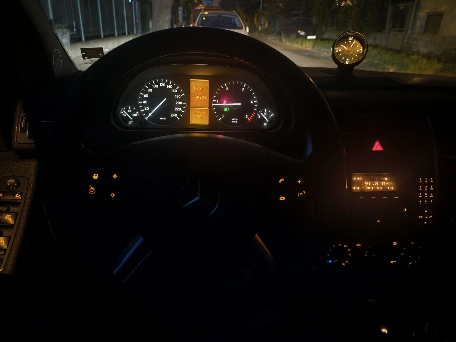 Mercedes-Benz B 180 2.0 CDI , снимка 13 - Автомобили и джипове - 54342294