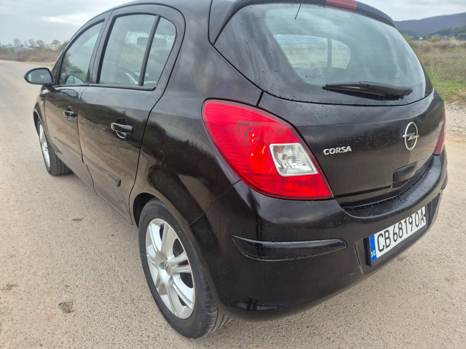 Opel Corsa 1.3CDTI, снимка 4 - Автомобили и джипове - 54441130