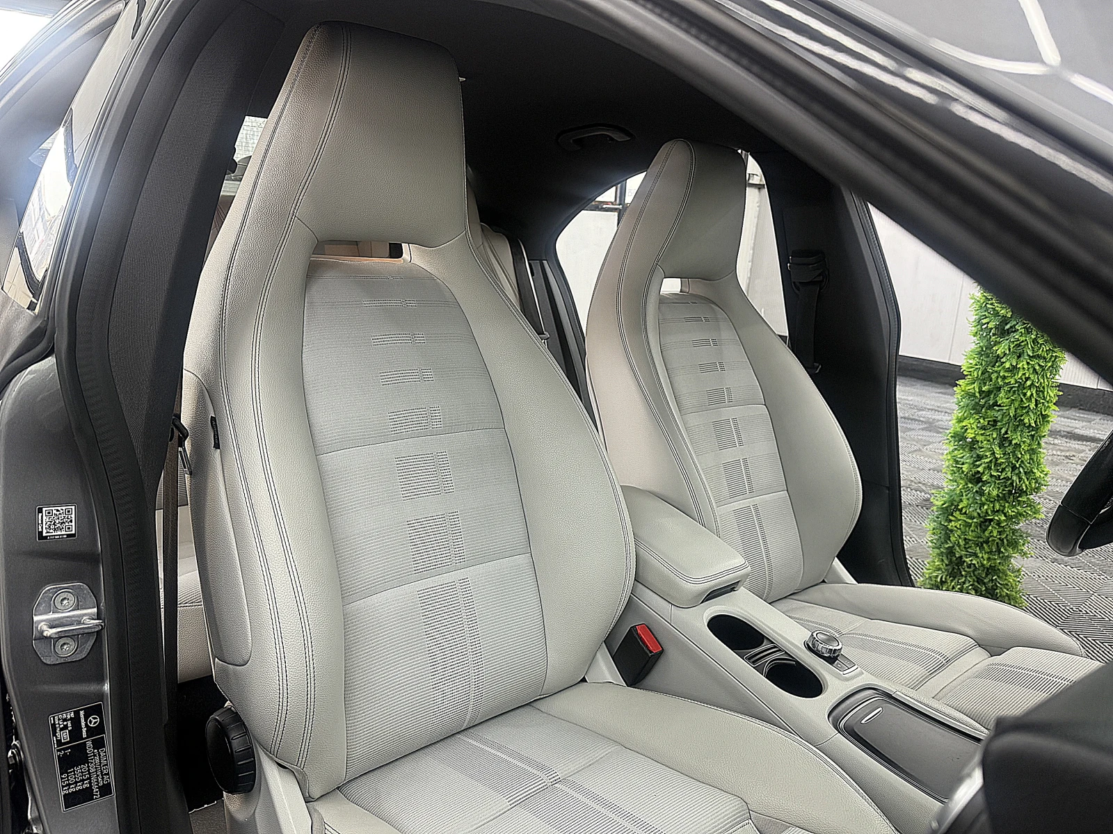 Mercedes-Benz CLA 220 AMG-line/KAMERA/ ECO START STOP/СОБСТВЕН ЛИЗИНГ, снимка 11 - Автомобили и джипове - 54848298
