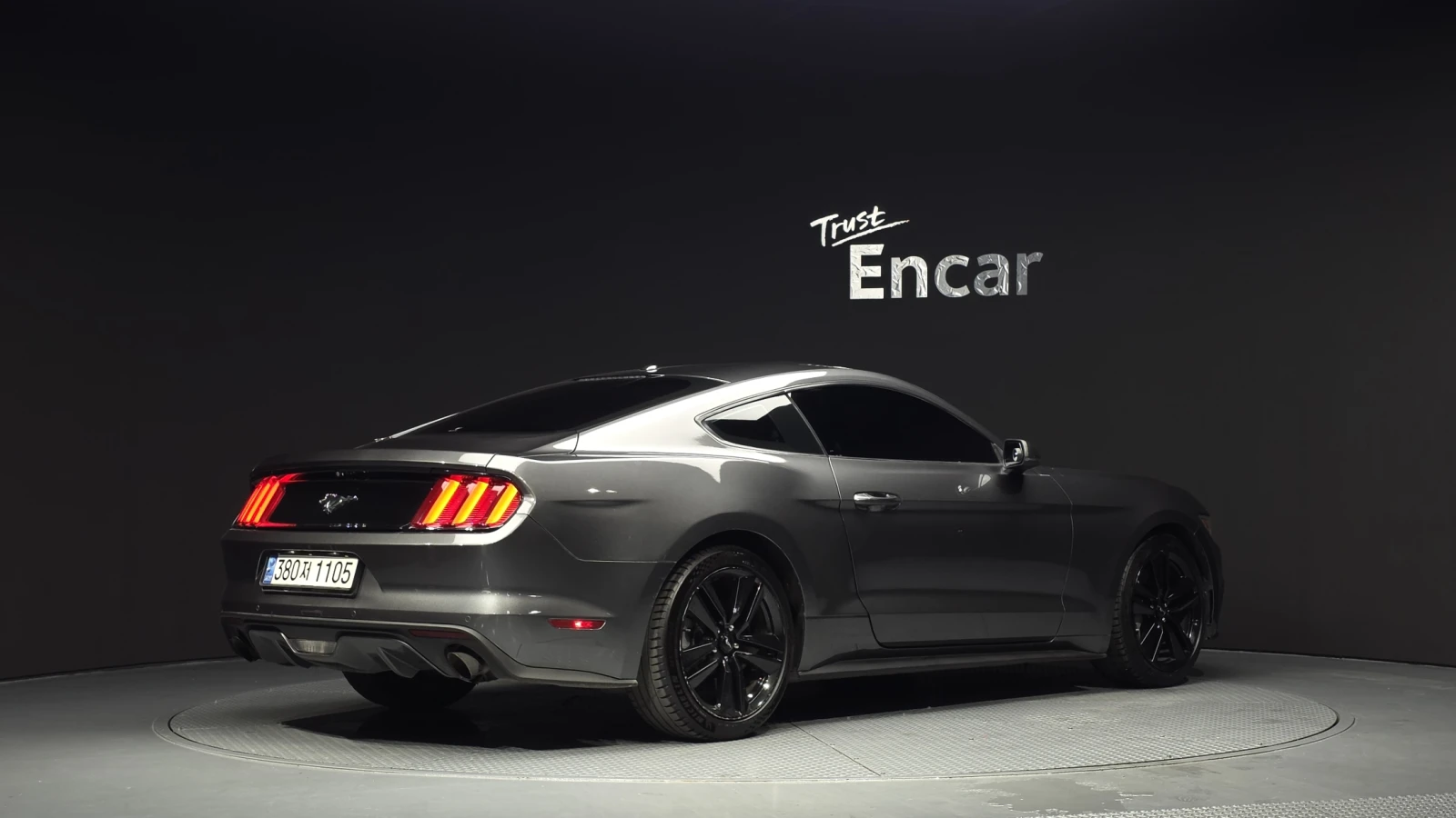 Ford Mustang 2.3 Coupe, Подгрев, Обдух., снимка 2 - Автомобили и джипове - 54856155