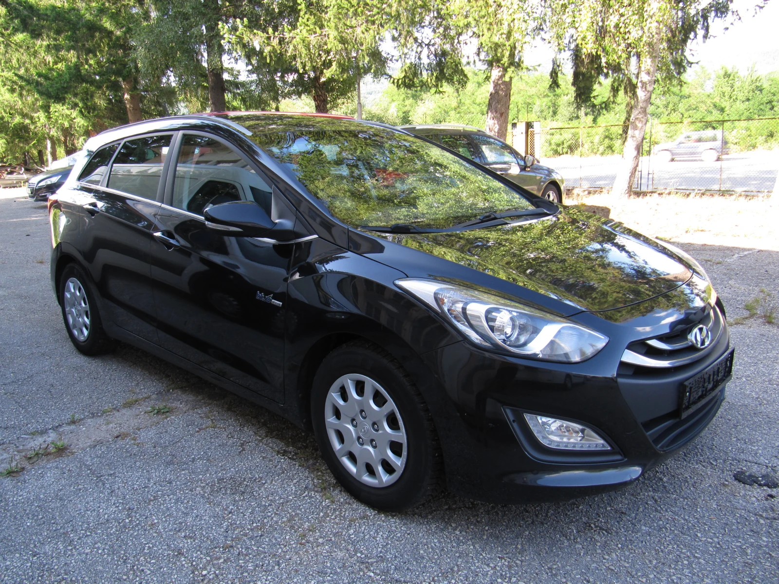 Hyundai I30 1.6 NAVI Кожа, снимка 3 - Автомобили и джипове - 55453201