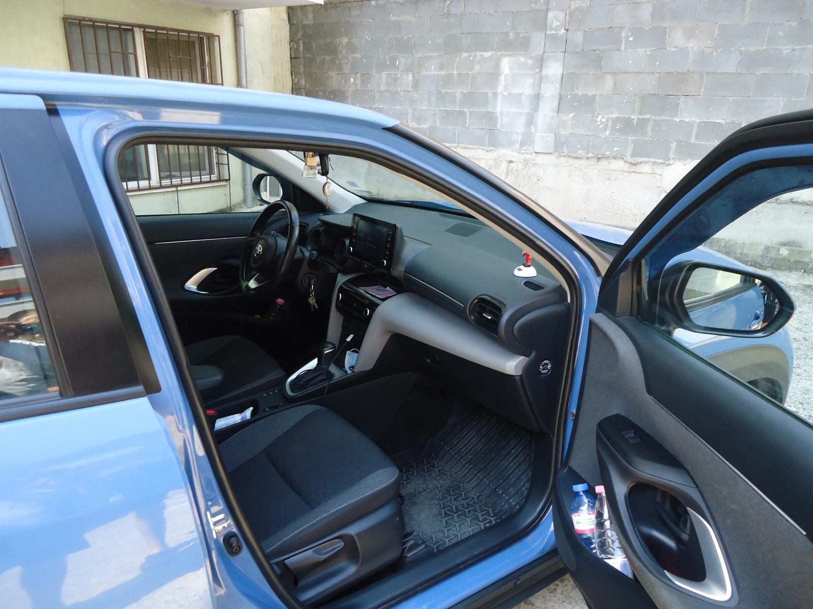 Toyota Yaris Cross, снимка 6 - Автомобили и джипове - 55728483