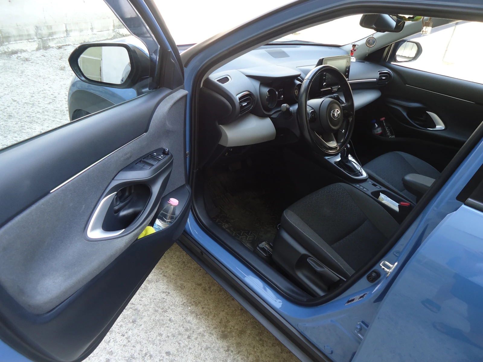 Toyota Yaris Cross, снимка 9 - Автомобили и джипове - 55728483