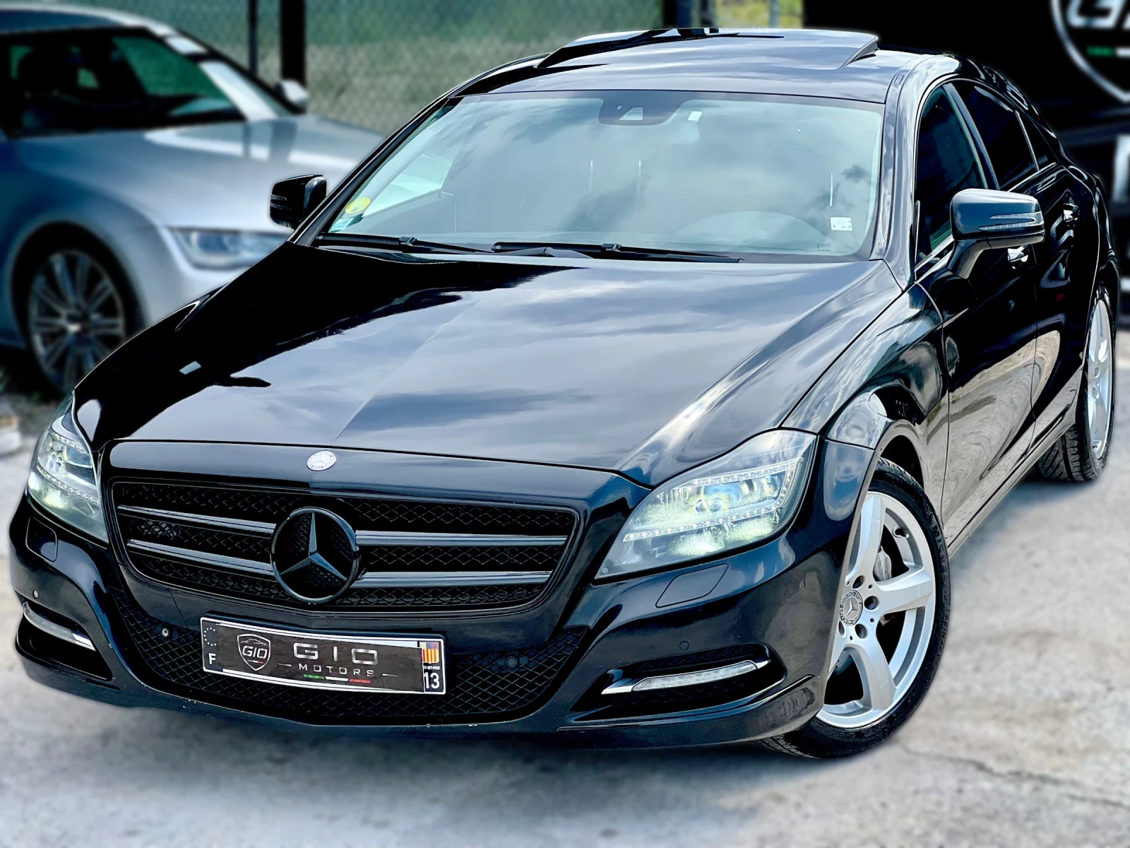 Mercedes-Benz CLS 350 harman/kardon* Подгрев* Шибедах* Памет* Distronic*, снимка 2 - Автомобили и джипове - 55812302