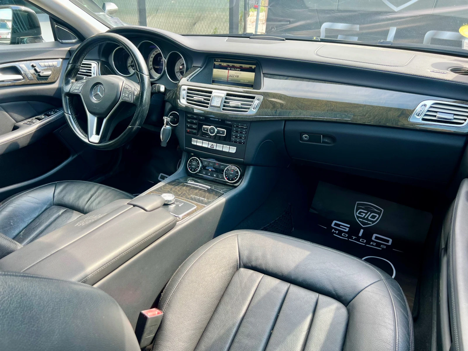 Mercedes-Benz CLS 350 harman/kardon* Подгрев* Шибедах* Памет* Distronic*, снимка 8 - Автомобили и джипове - 55812302