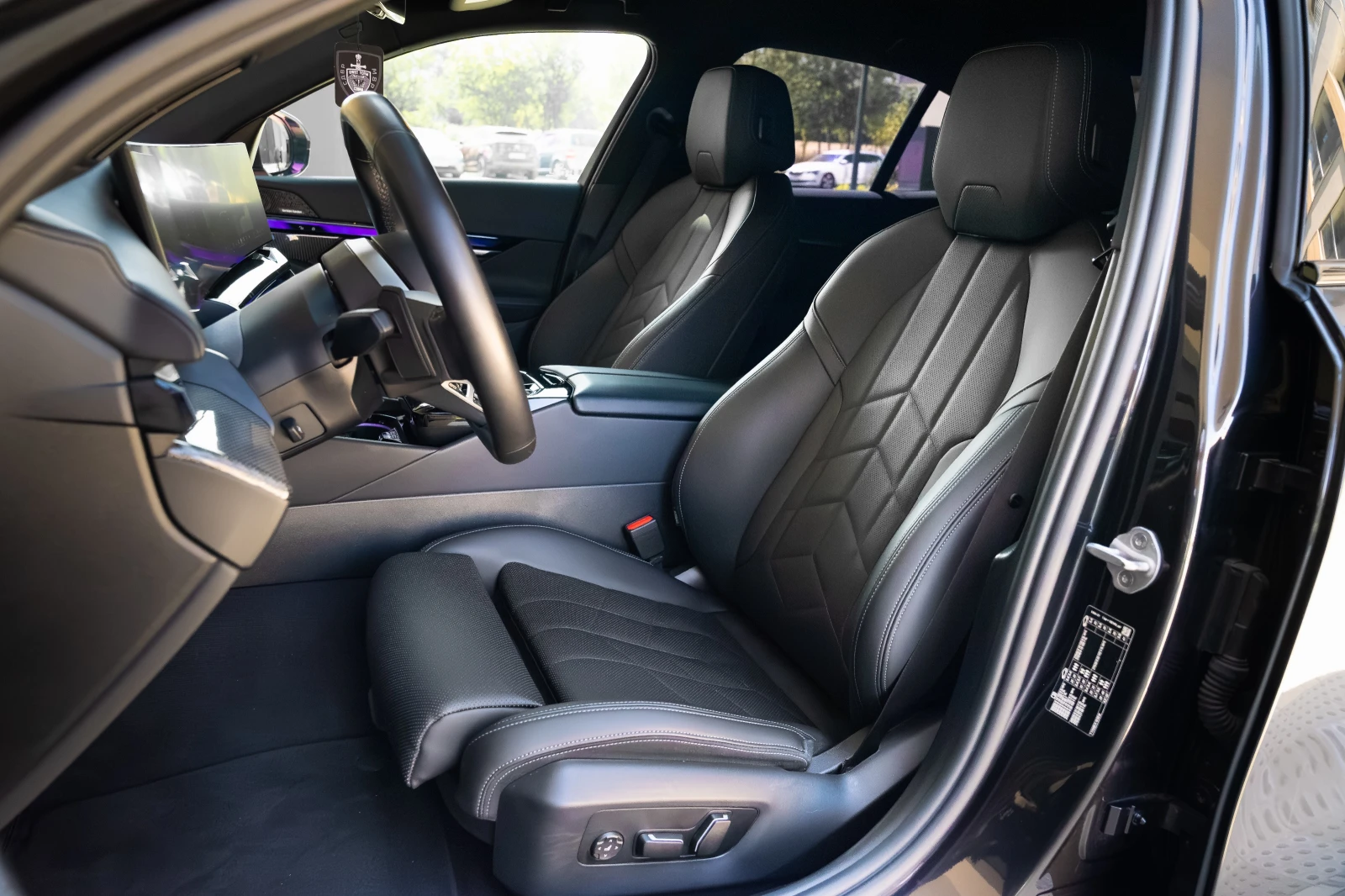 BMW 520 M SPORT PRO* ICONIC* LEASING* ГАРАНЦИЯ, снимка 7 - Автомобили и джипове - 56231353