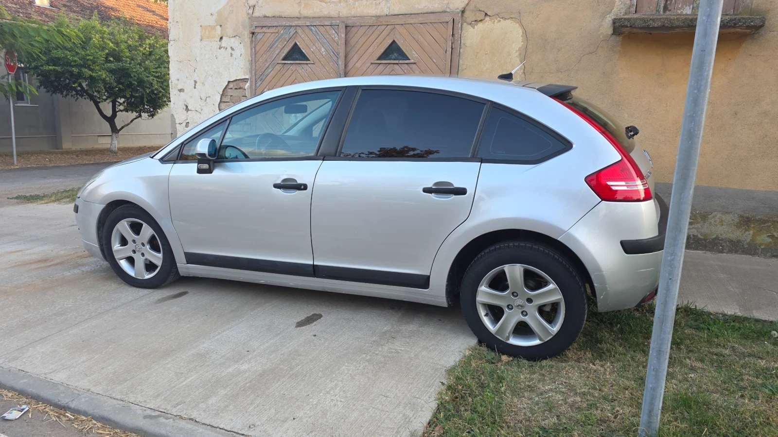 Citroen C4 1.6 HDI, снимка 10 - Автомобили и джипове - 56442896