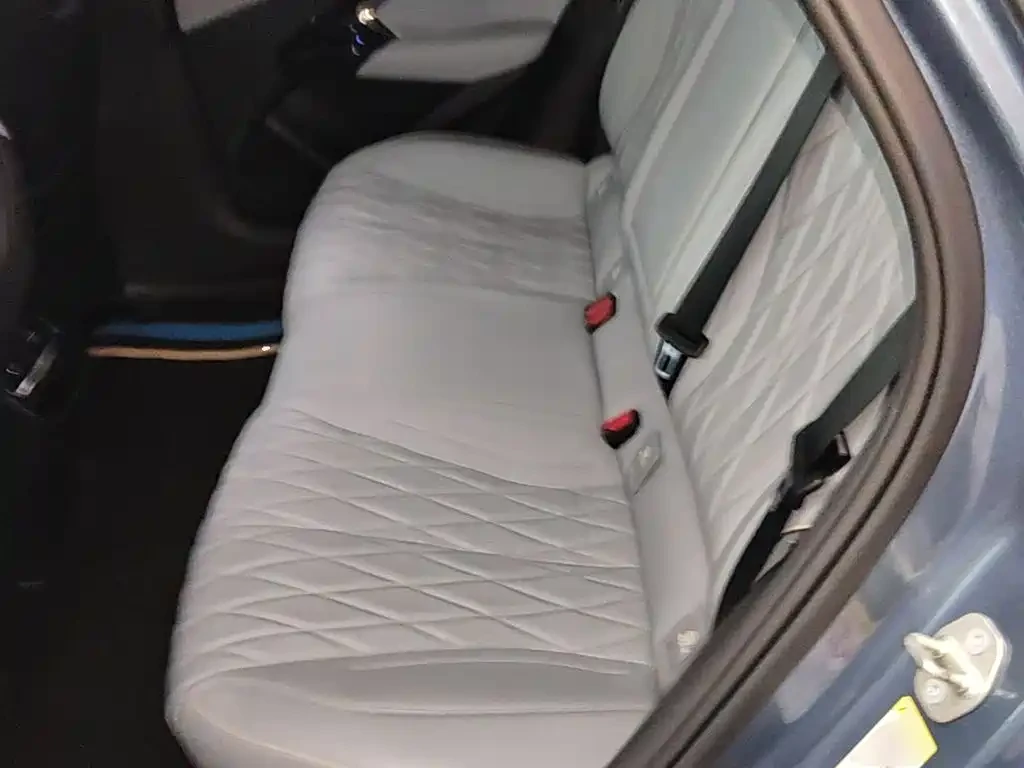 BYD Seal Standard Range RWD Elite   61.4 kWh, снимка 8 - Автомобили и джипове - 56704034