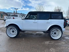 Ford Bronco SASQUATCH PACK. С РЕГИСТРАЦИЯ & АВТО КРЕДИТ, снимка 4 - Автомобили и джипове - 53646404