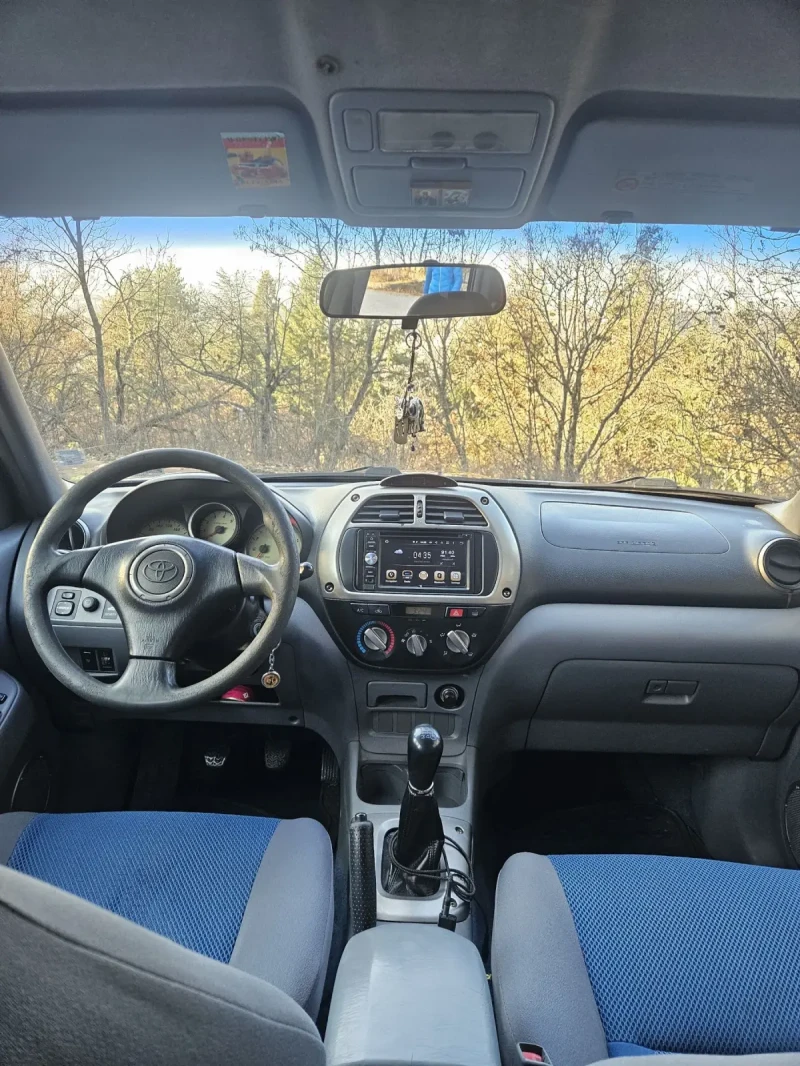 Toyota Rav4 2.0 D4D, снимка 6 - Автомобили и джипове - 49273276