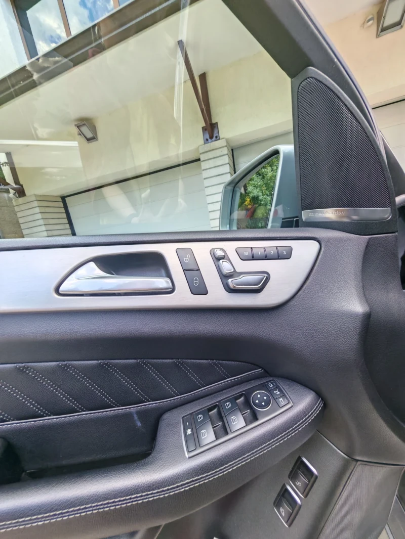 Mercedes-Benz GLE 350 SUV, снимка 11 - Автомобили и джипове - 51813689