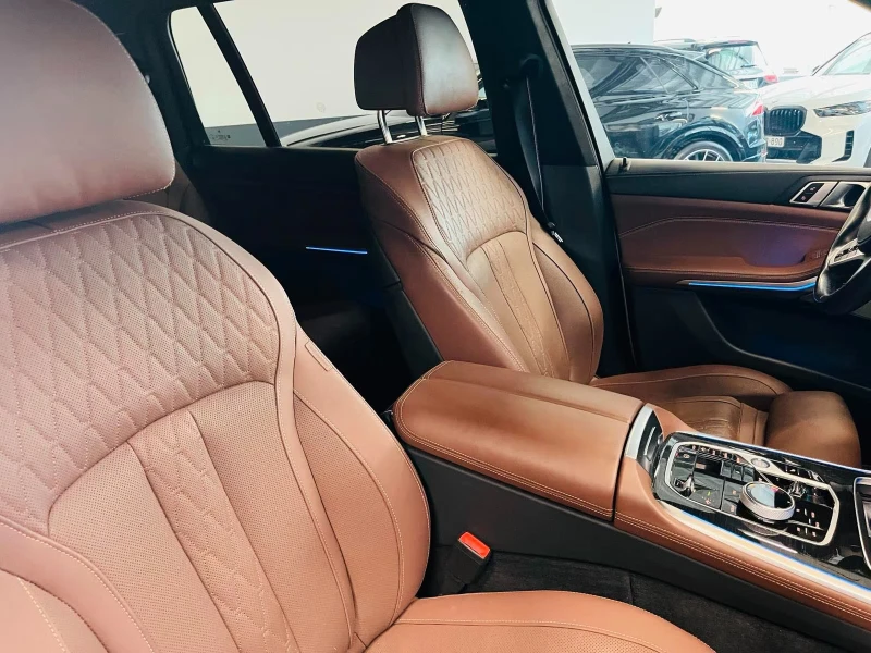 BMW X7 40d/352HP/xDRIVE/M-SPORT/HUD/360/HUD/757v, снимка 10 - Автомобили и джипове - 52157292