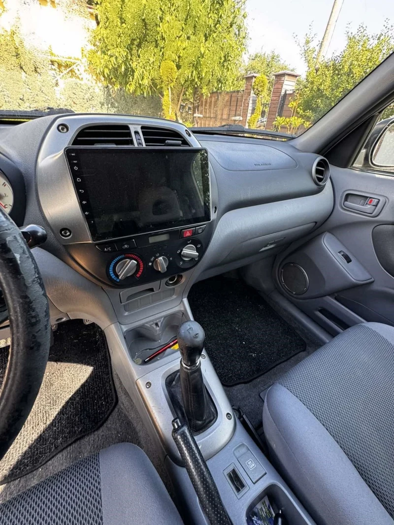 Toyota Rav4 2.0 D-4D , снимка 6 - Автомобили и джипове - 52676889