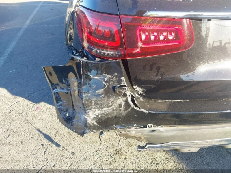 Mercedes-Benz GLC 300 * SUV * CARFAX * БЕЗ ПЪРВОНАЧАЛНА ВНОСКА, снимка 17 - Автомобили и джипове - 52958610