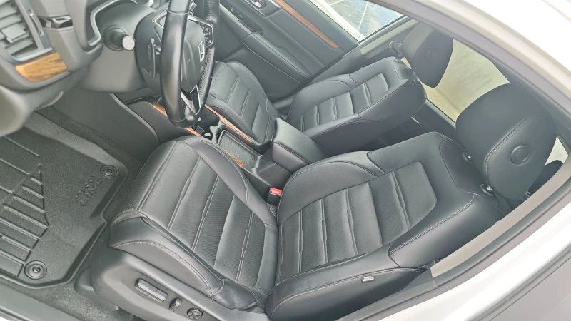Honda Cr-v FULL АСИСТЕНЦИИ/ПЪТ/ПЪТНИ ЗНАЦИ/ДИСТАНЦИЯ/ПЕШЕХОДЦ, снимка 16 - Автомобили и джипове - 53451963