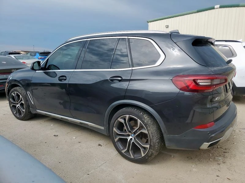 BMW X5 3.0L 6 All wheel drive - изображение 2