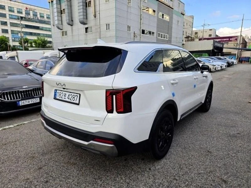 Kia Sorento HEV 1.6 2WD| 226к.с., снимка 4 - Автомобили и джипове - 56125964