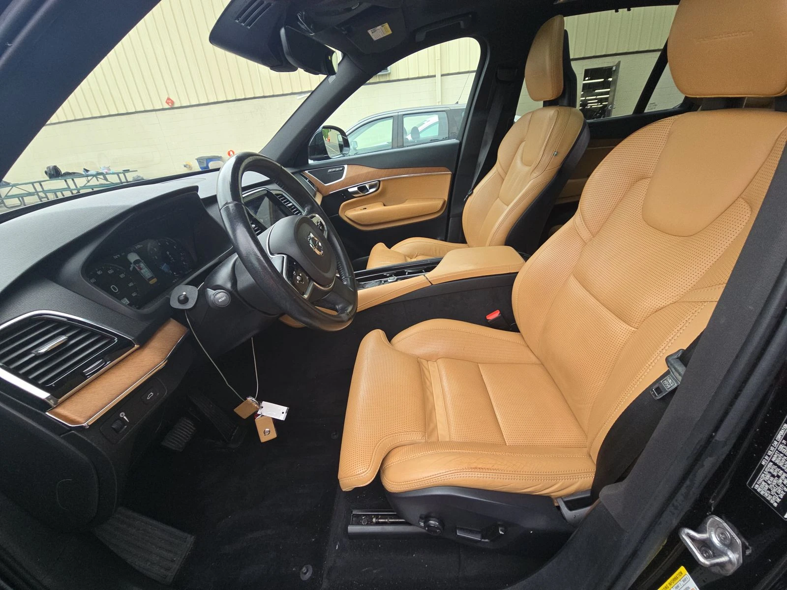 Volvo Xc90 Inscription* Обдух* 360* Дистроник* Пано* 7-Места* - изображение 8