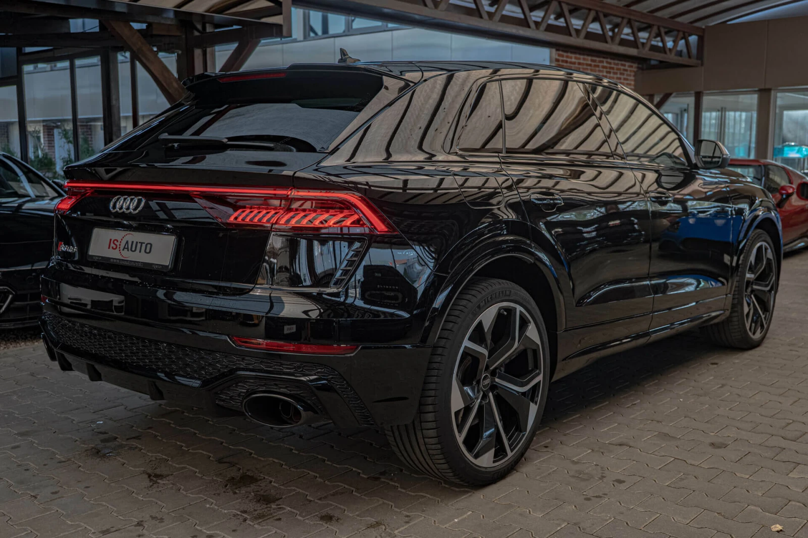 Audi RSQ8 4.0TFSI/BANG&OLUFSEN/Камера/Обдухване/Панорама - изображение 6