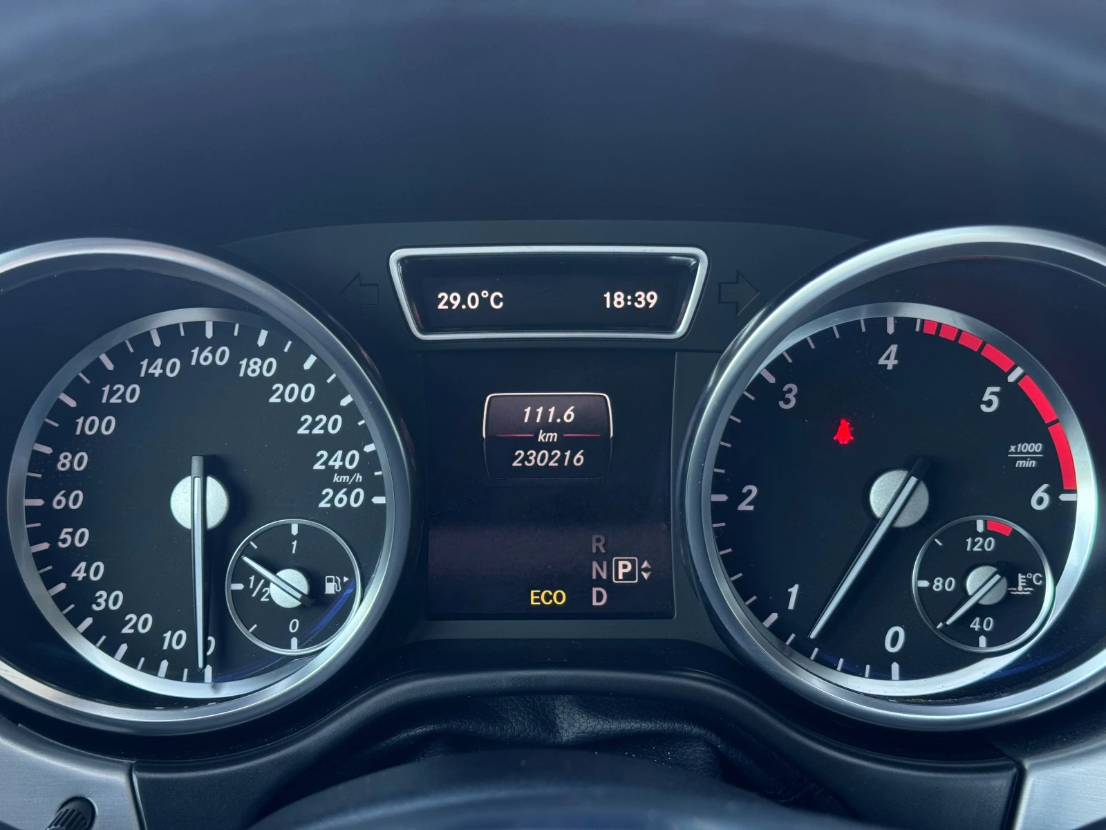 Mercedes-Benz ML 350 BLUETEC/258HP/AIRMATIC/CAM/BI-XENON/ПОДГРЕВ/ - изображение 9