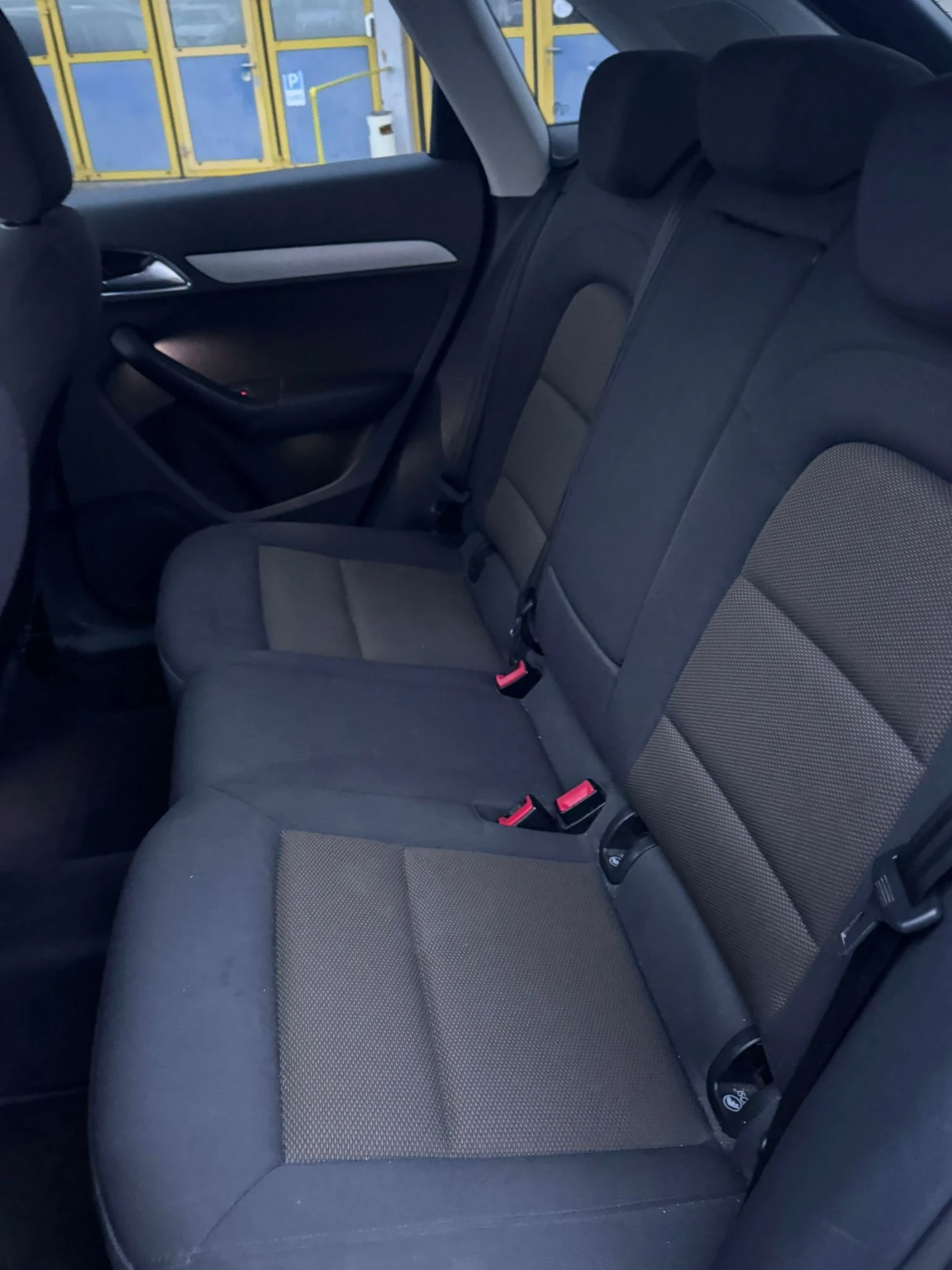 Audi Q3 2.0i , , бензин 4х4 автоматик!!!! - изображение 9