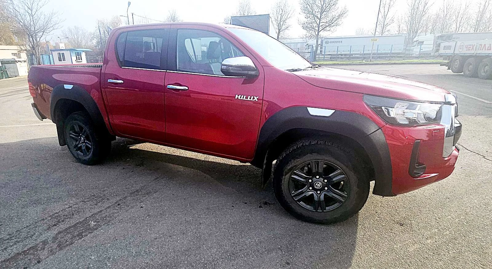 Toyota Hilux 2.4D 6AT Style - изображение 2