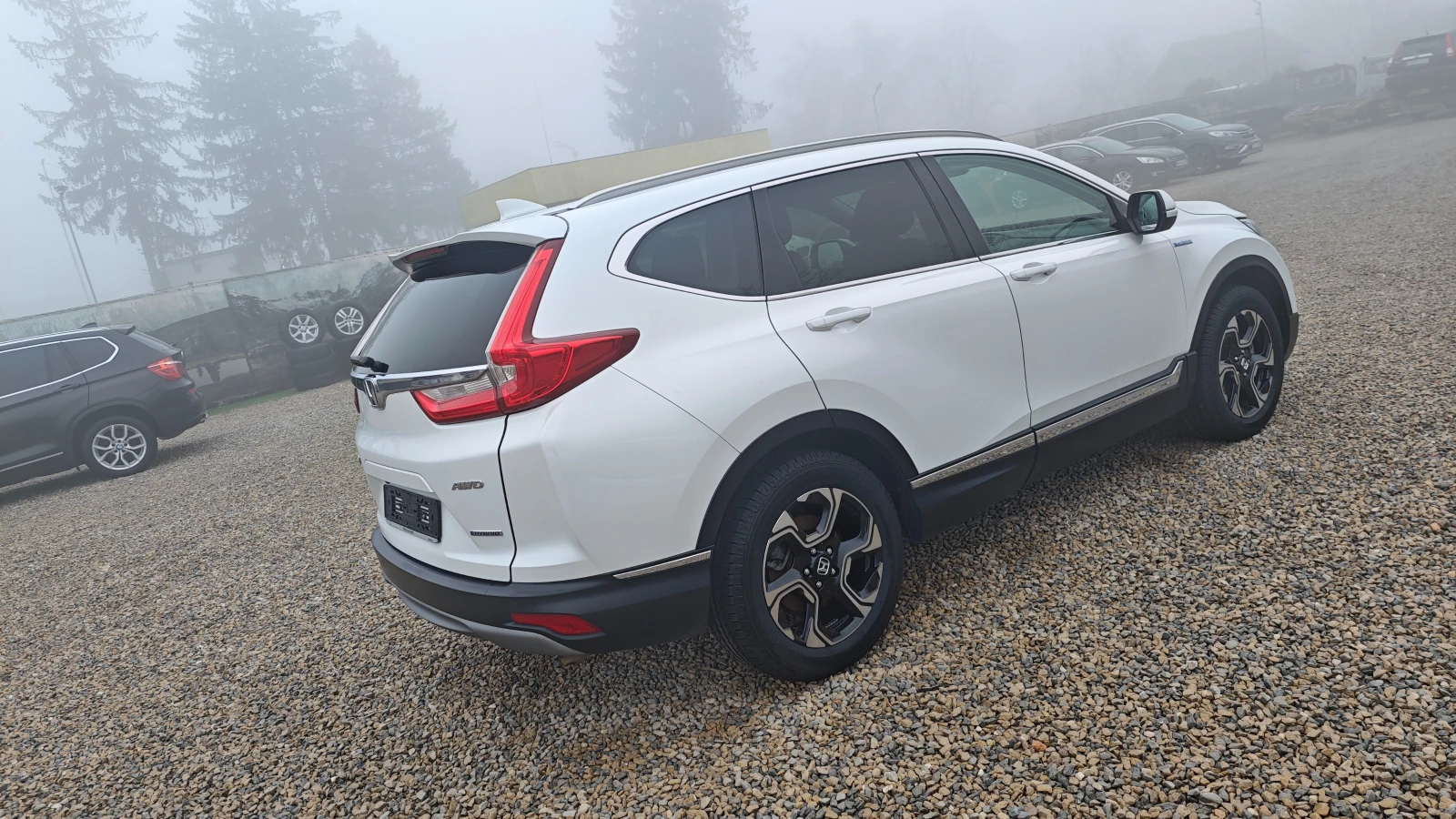 Honda Cr-v FULL АСИСТЕНЦИИ/ПЪТ/ПЪТНИ ЗНАЦИ/ДИСТАНЦИЯ/ПЕШЕХОДЦ - изображение 9