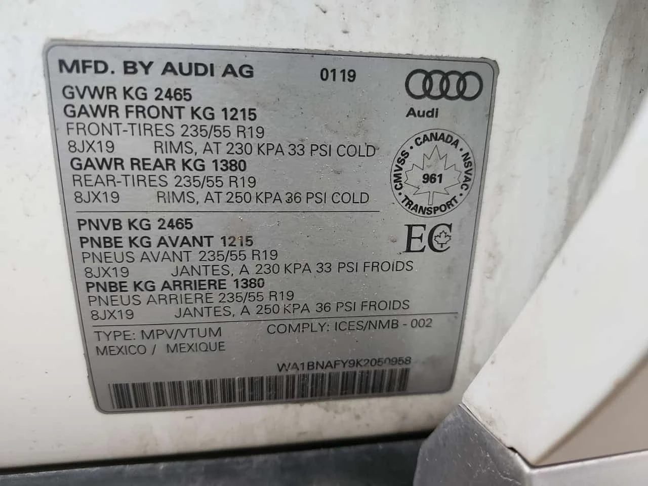 Audi Q5 Progressiv/CARFAX/Панорама/Памет/Подгрев/2 КЛЮЧА, снимка 15 - Автомобили и джипове - 54459674