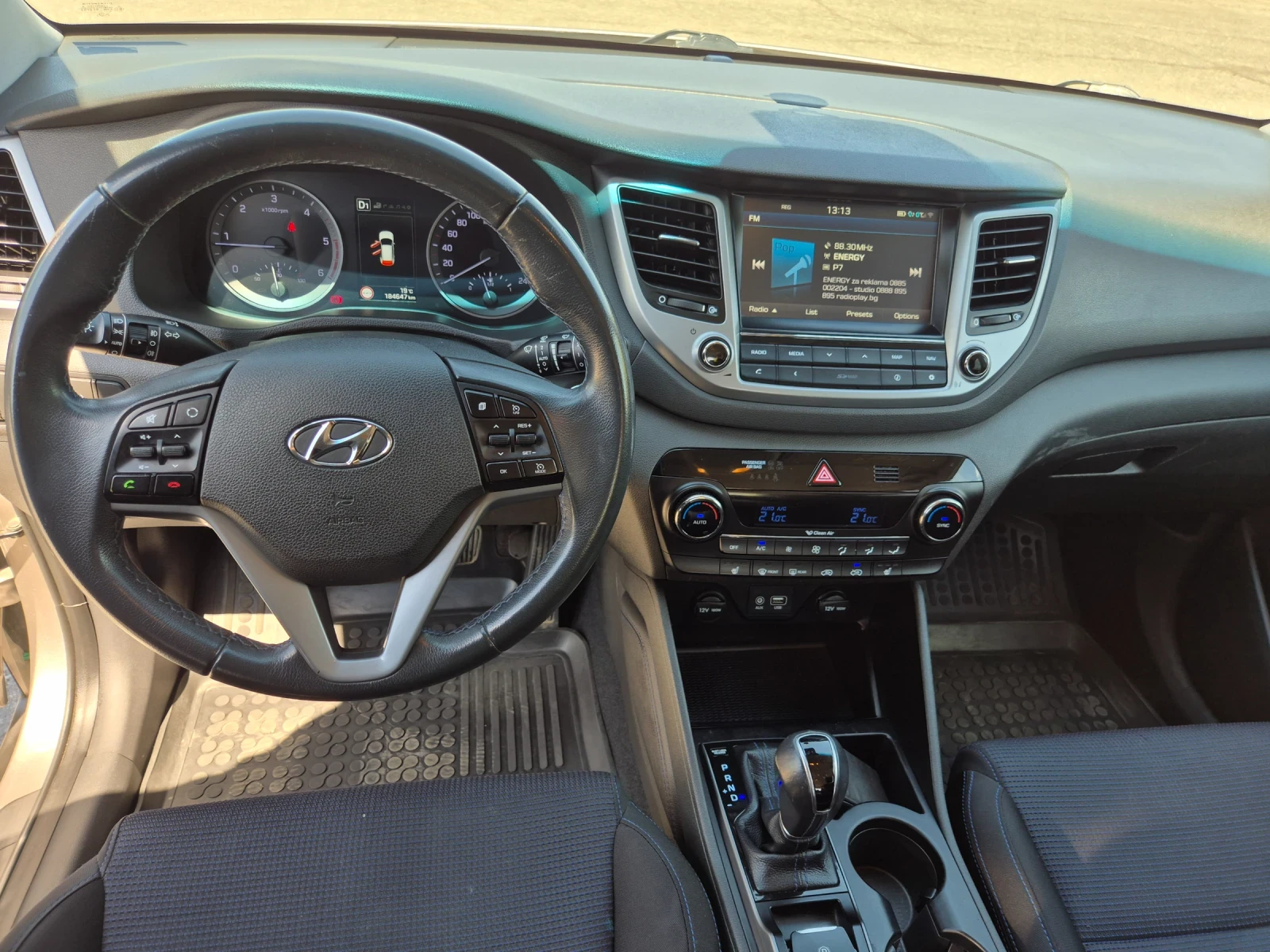 Hyundai Tucson, снимка 16 - Автомобили и джипове - 54718514