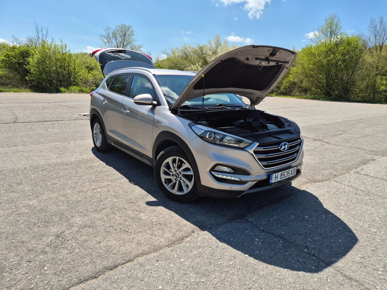 Hyundai Tucson, снимка 14 - Автомобили и джипове - 54718514