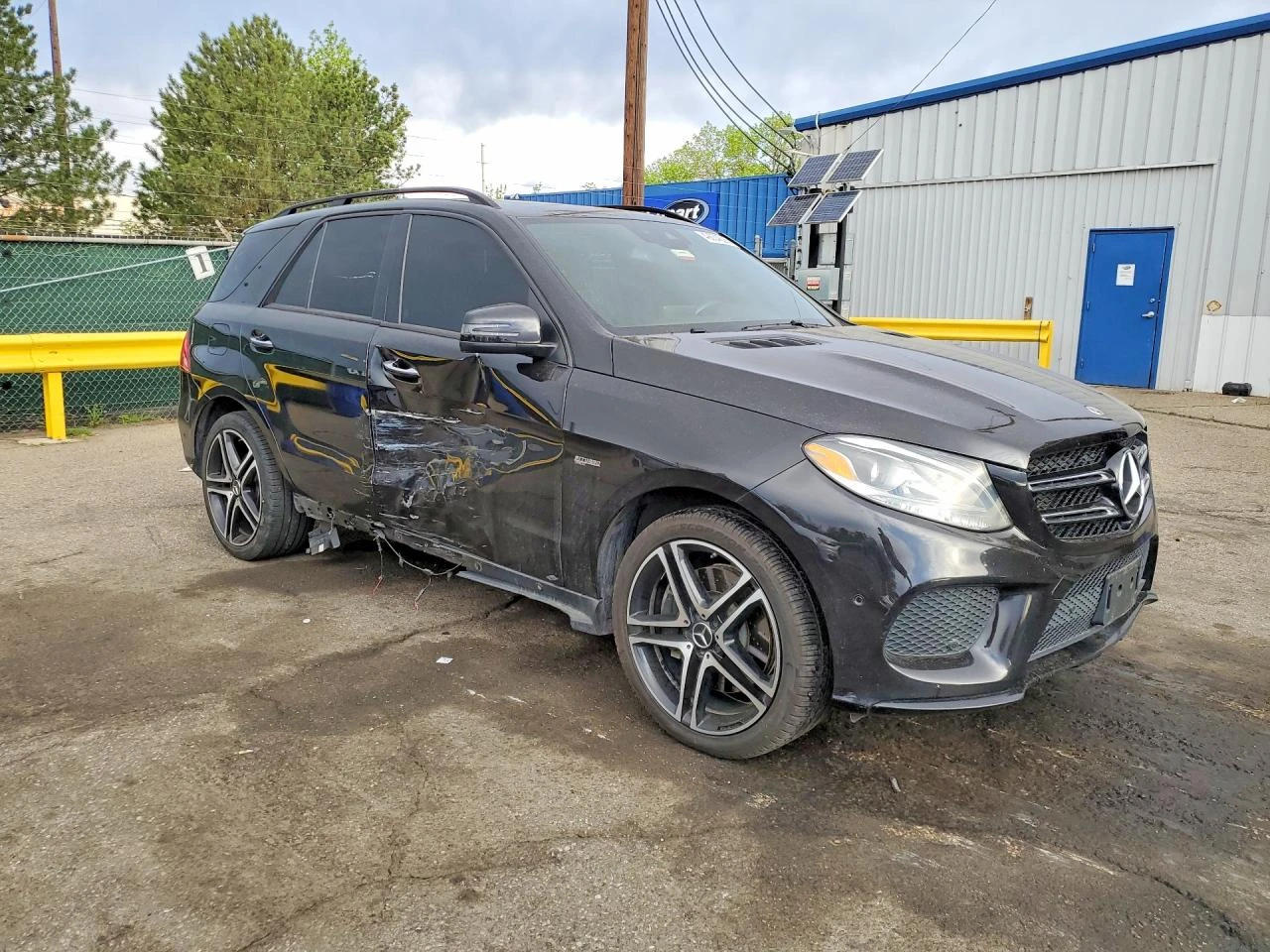 Mercedes-Benz GLE 43 AMG 4MATIC* harman/kardon* подгрев* 4-зонов климатрони, снимка 2 - Автомобили и джипове - 54823959