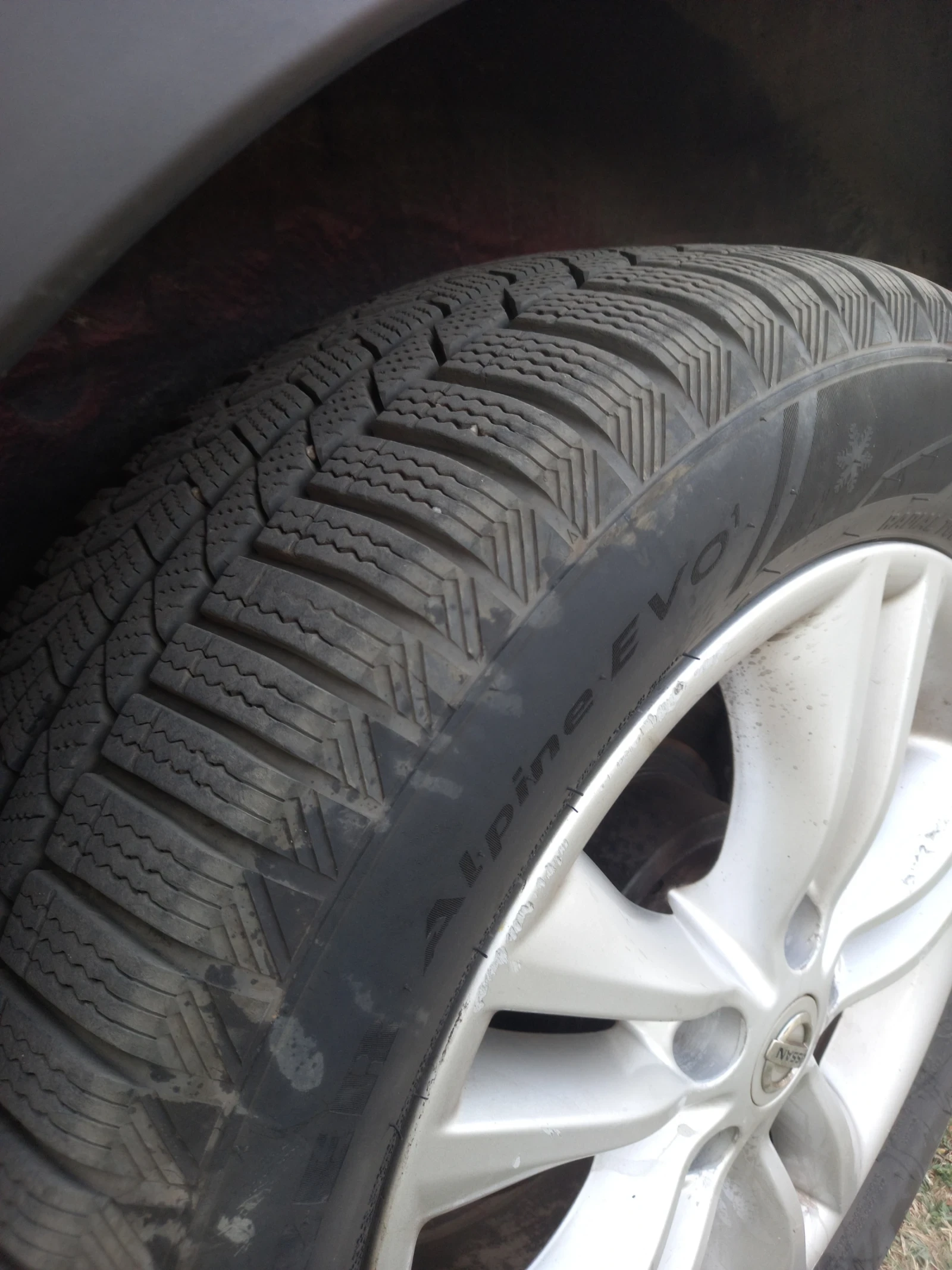 Nissan Qashqai 1.6D, снимка 3 - Автомобили и джипове - 55909332