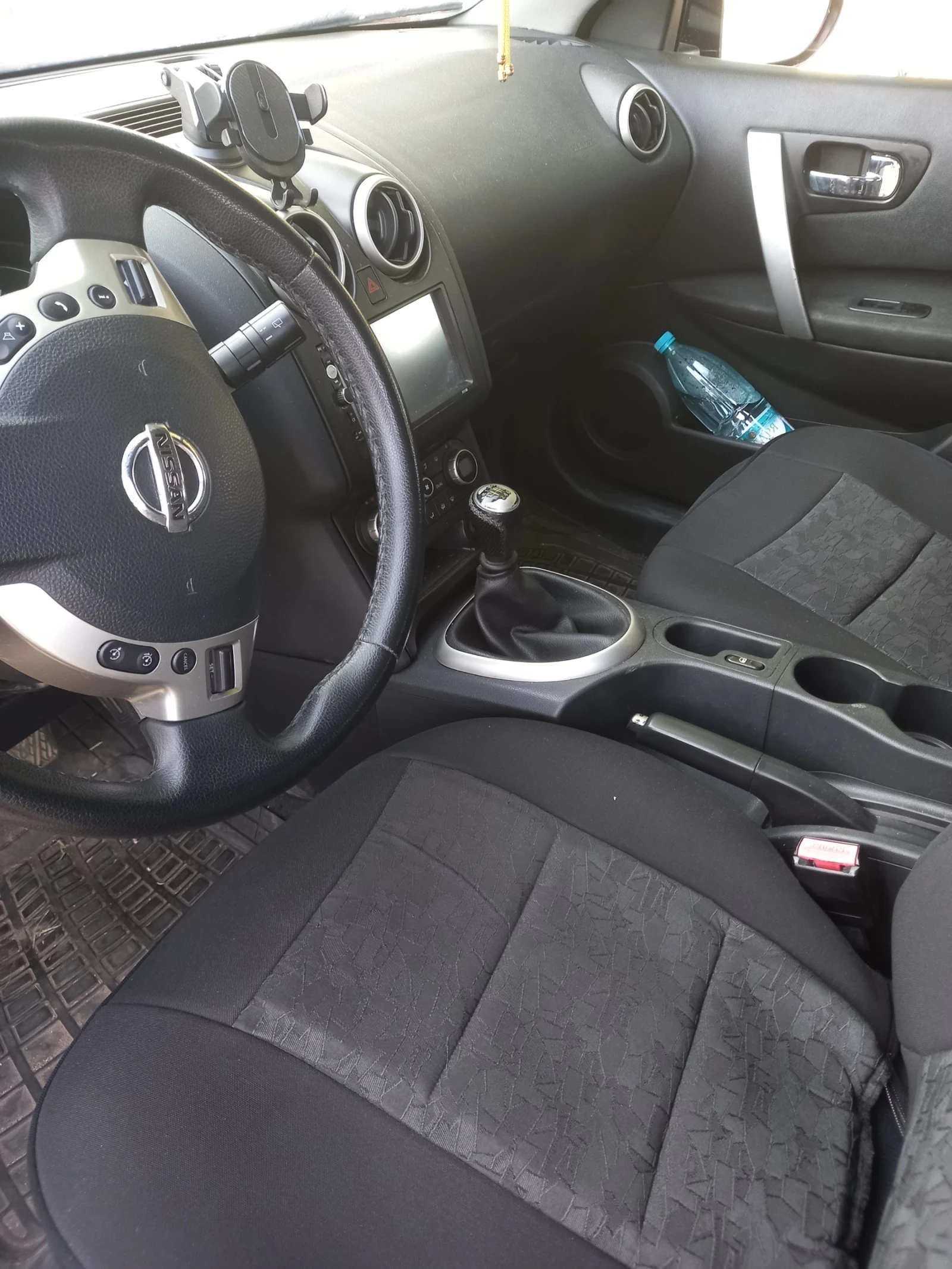 Nissan Qashqai 1.6D, снимка 5 - Автомобили и джипове - 55909332