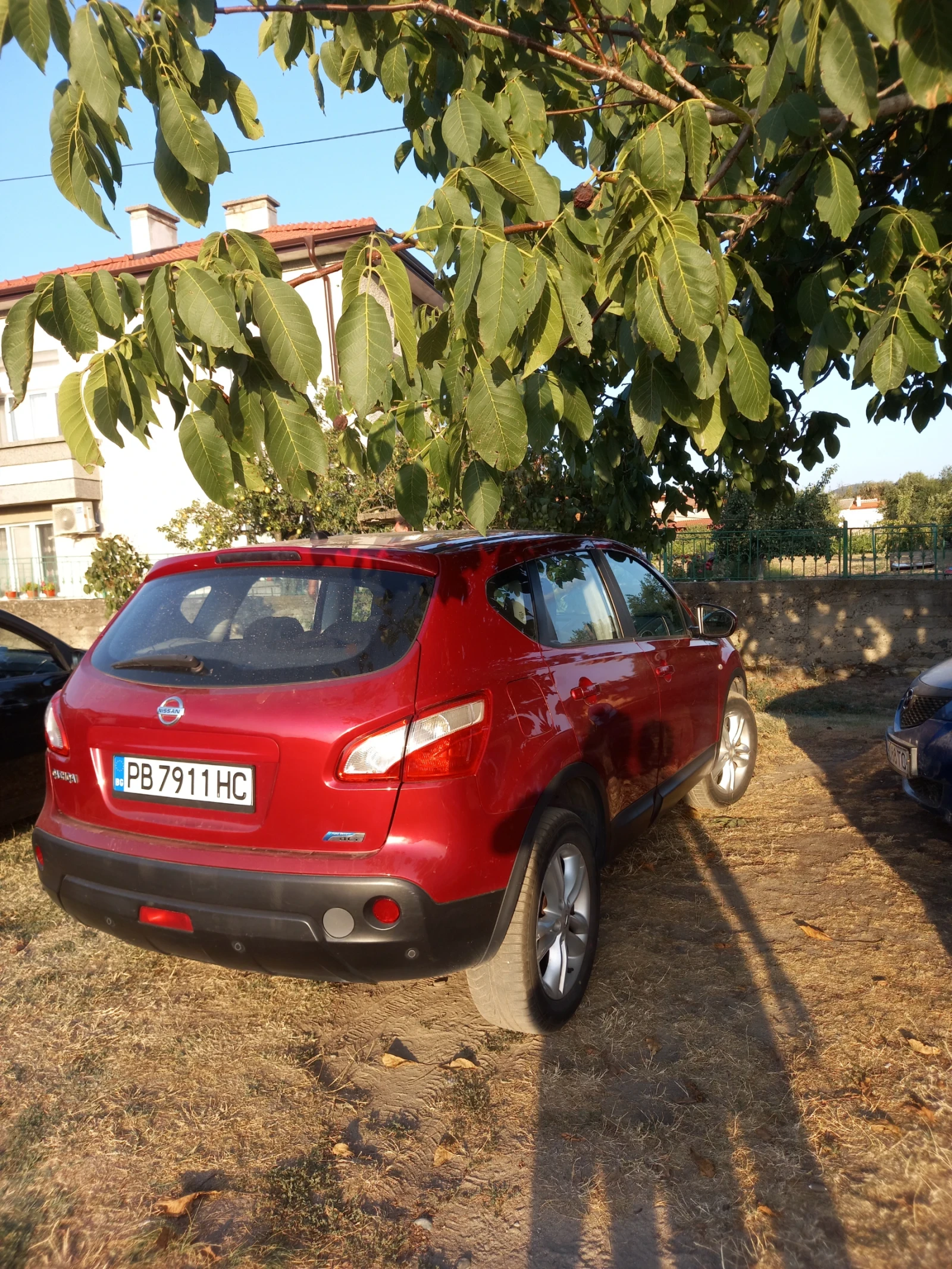 Nissan Qashqai 1.6D, снимка 8 - Автомобили и джипове - 55909332