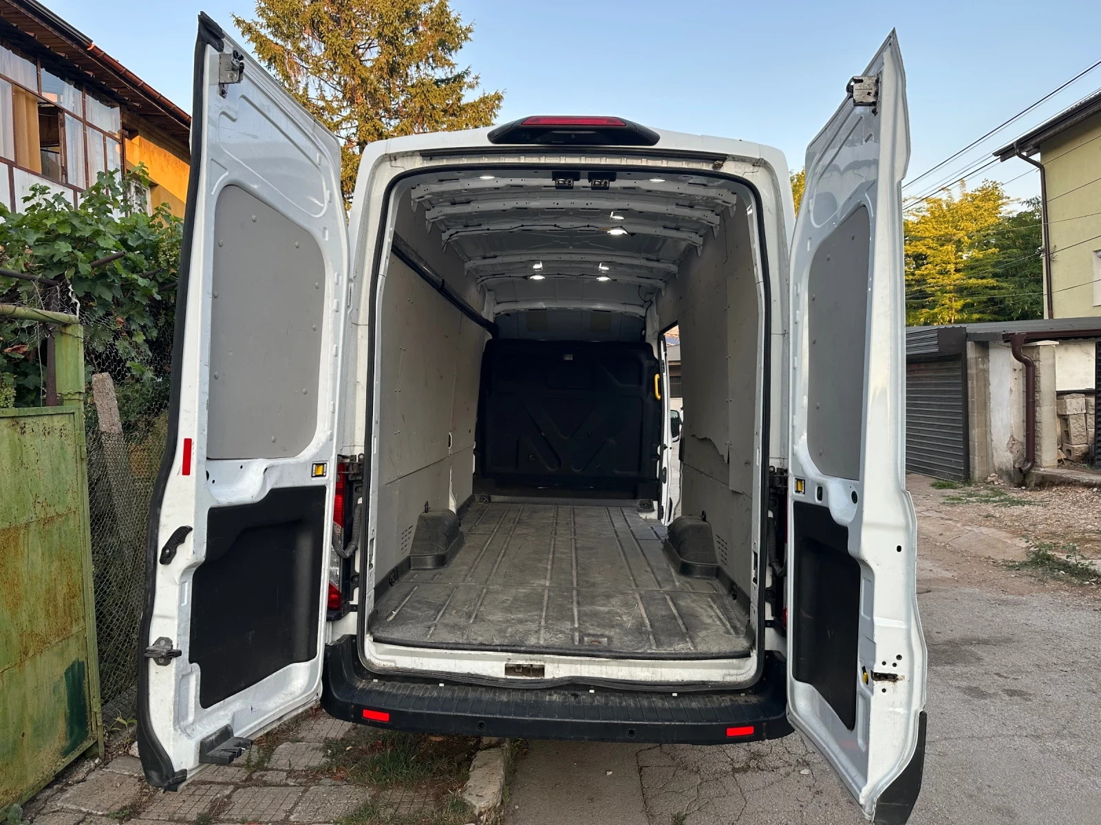 Ford Transit 2.0TDCI MAXI BASE 131кс - изображение 10