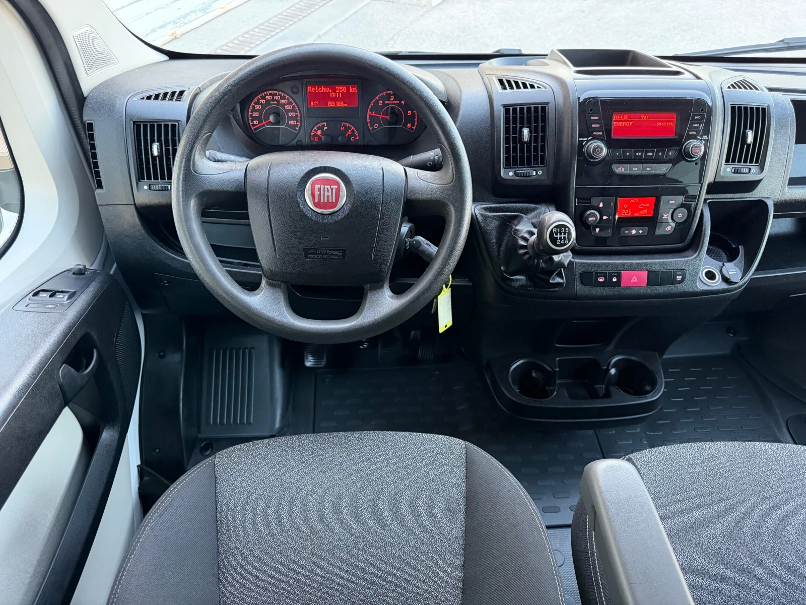 Fiat Ducato 2.3MJET L4H2 5+ 1места КЛИМА ТОВАРЕН ГЕРМАНИЯ, снимка 10 - Бусове и автобуси - 55996663