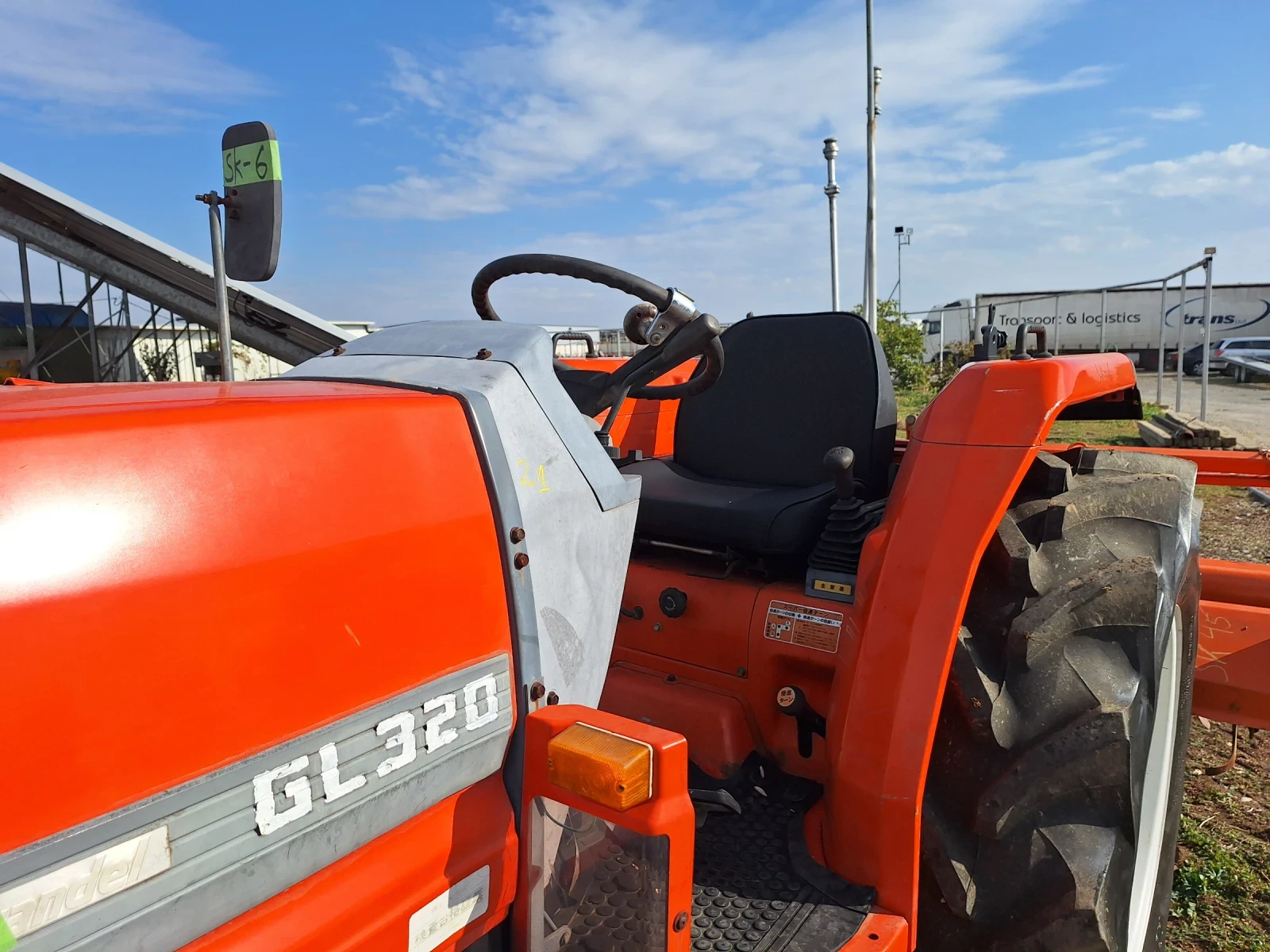 Трактор Kubota, снимка 3 - Селскостопанска техника - 56625559