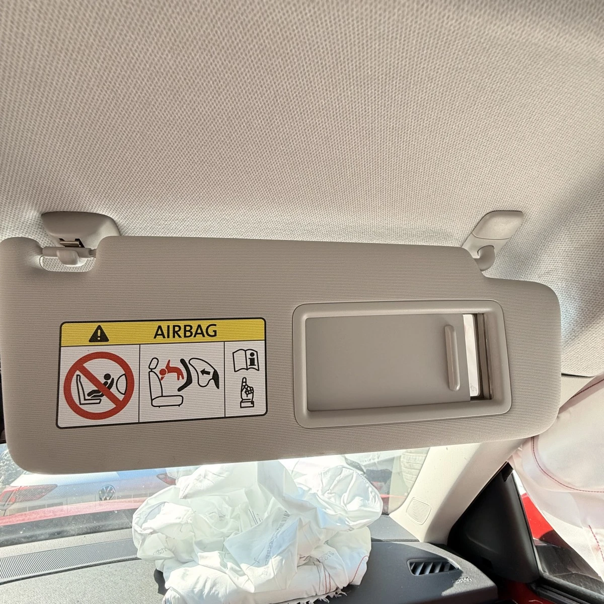 Слънцезащитна козирка дясна Skoda Kamiq 10 TSI 85kw 657857552