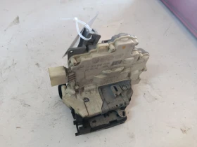 ����� �� �������� �� ����� (����� ����) 3C4839015A Audi Q7