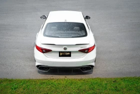 Alfa Romeo Giulia QUADROFOGLIO* CARBON* HK* , снимка 4