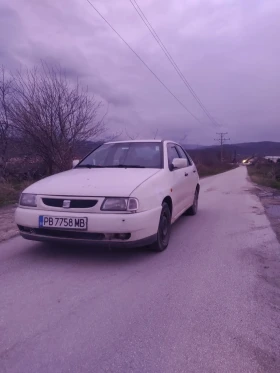 Seat Cordoba Бензин , снимка 2