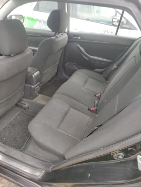Обява за продажба на Toyota Avensis 1.8vvt ~4 999 лв. - изображение 8