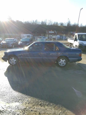     Mercedes-Benz 124 2000