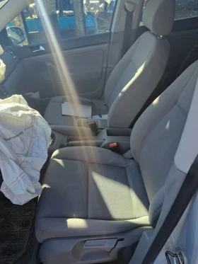 VW Golf - 332 € / 649.34 лв. - 43615381 6