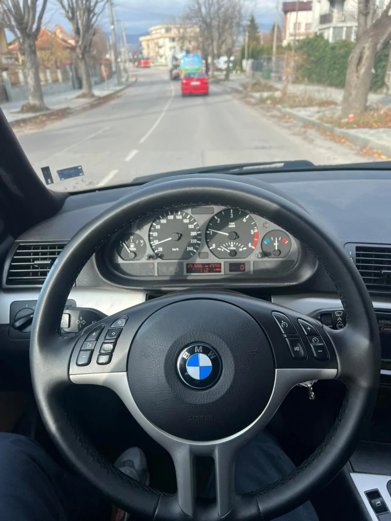 BMW 330, снимка 11 - Автомобили и джипове - 48336015