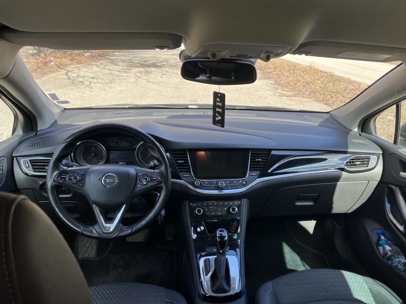 Opel Astra 1.6 CDTI, снимка 6 - Автомобили и джипове - 49563507