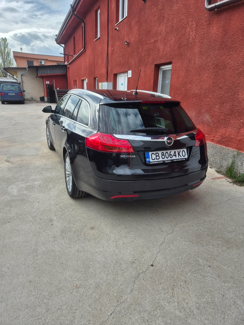Opel Insignia 1.4 140кс., снимка 3 - Автомобили и джипове - 51969757