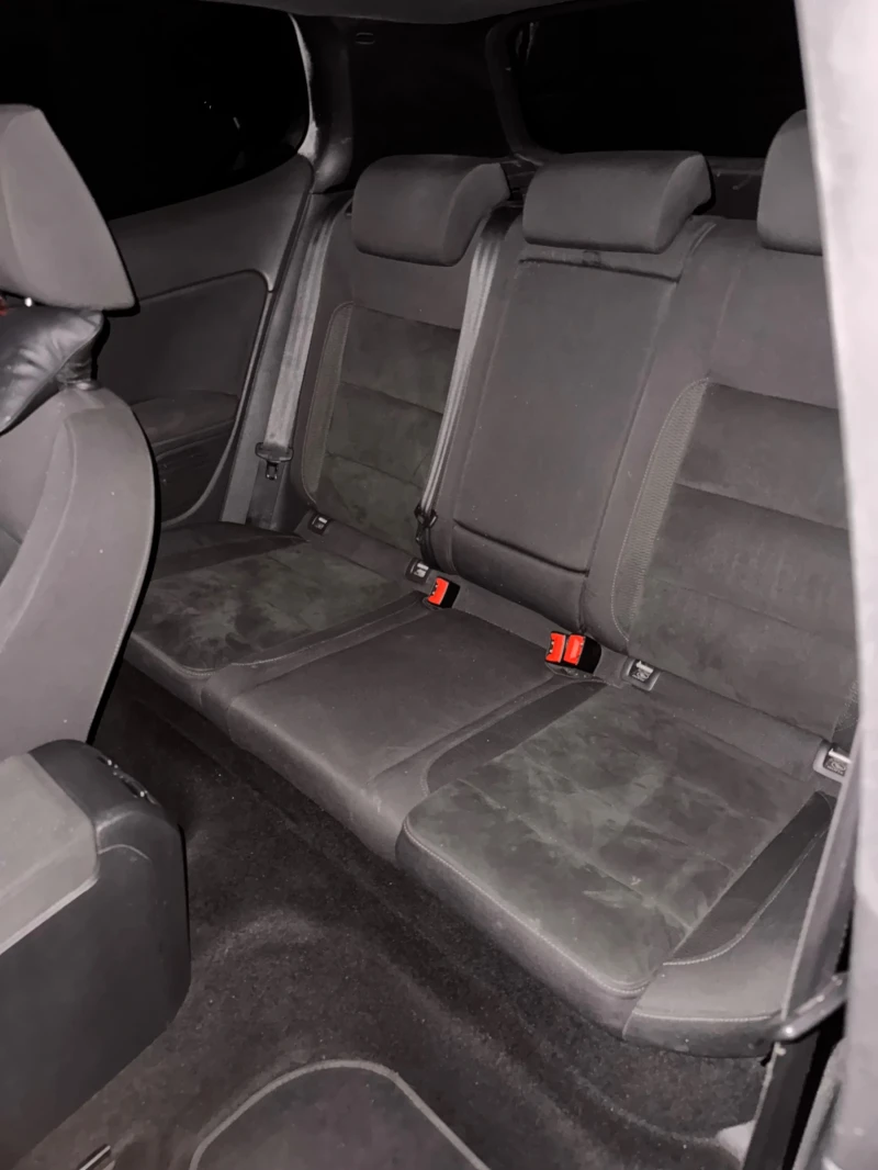 VW Golf, снимка 12 - Автомобили и джипове - 52348595